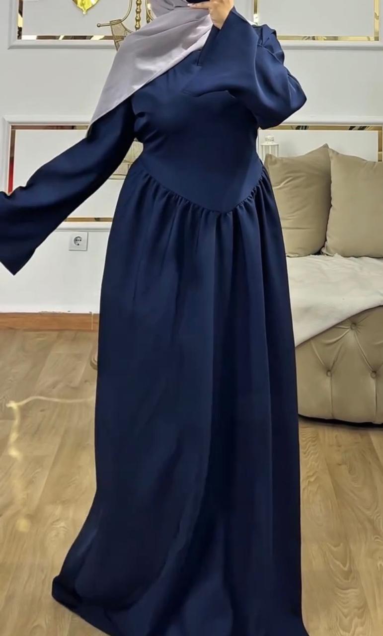 Robe Amira